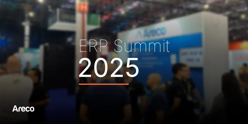 capa para o post do site com imagem da feira ERP Summit e lettering à frente com os dizeres ERP Summit 2025